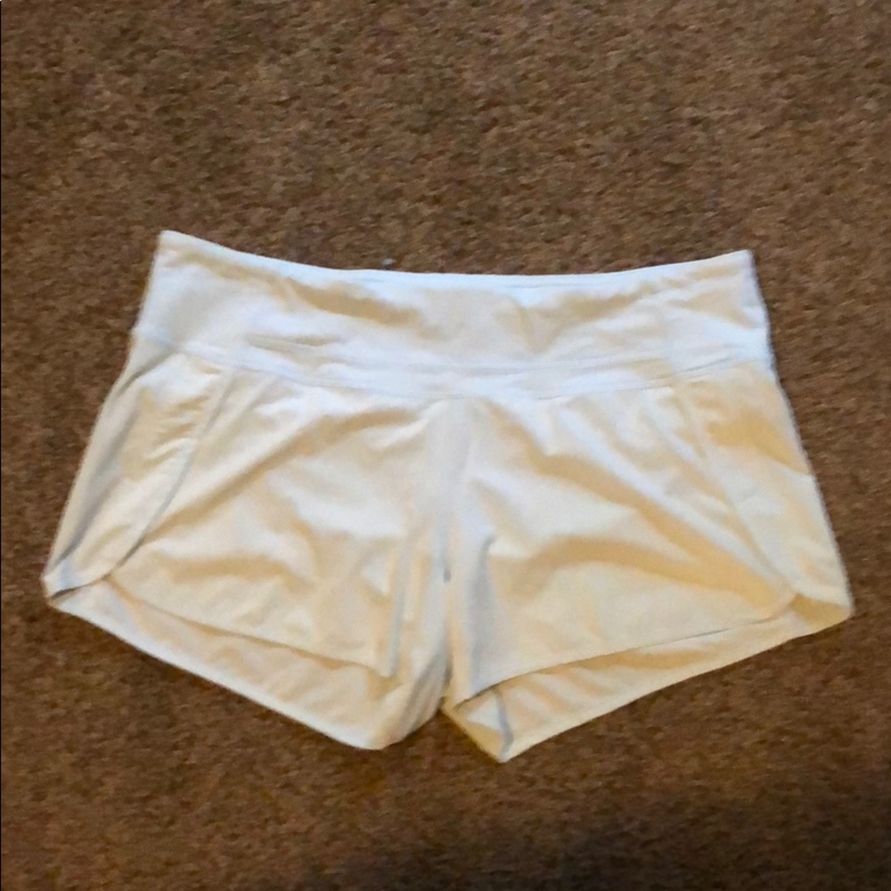 Lululemon Women’s Size 12 shorts